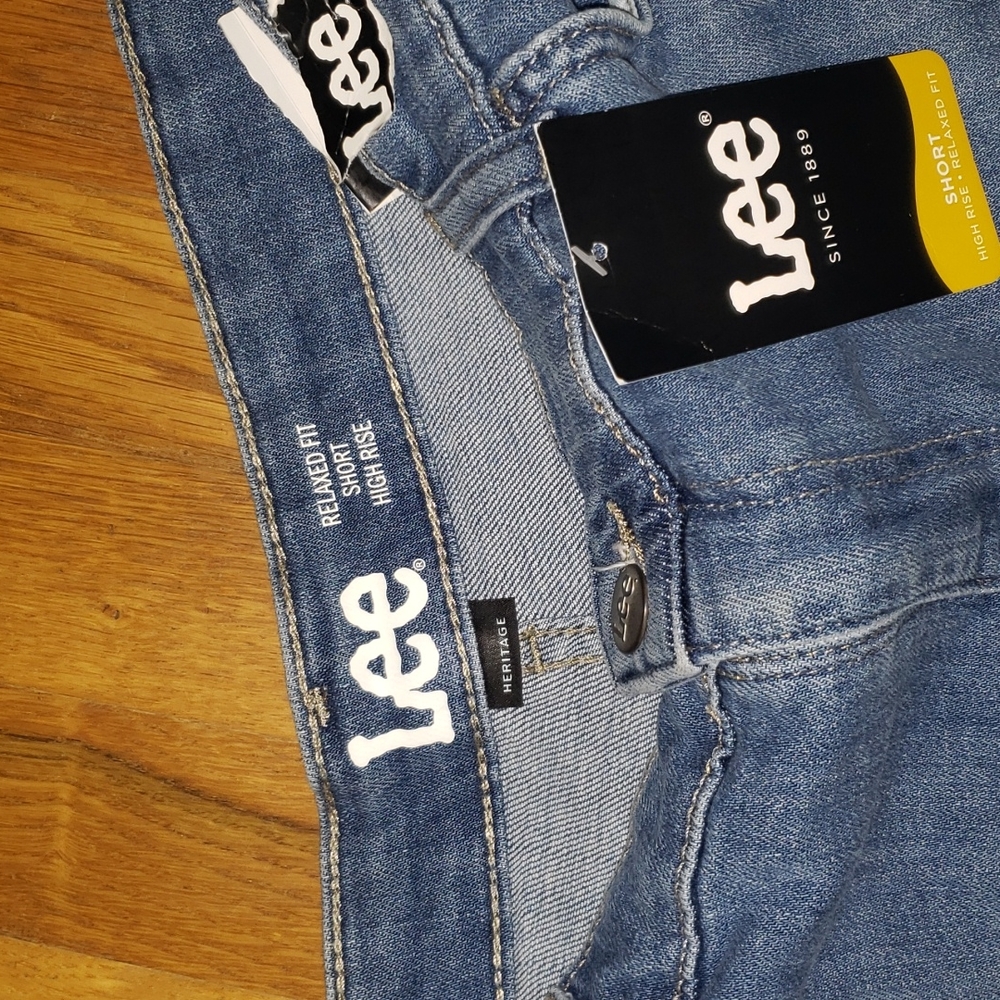 Lee Shorts - Picture 7 of 7